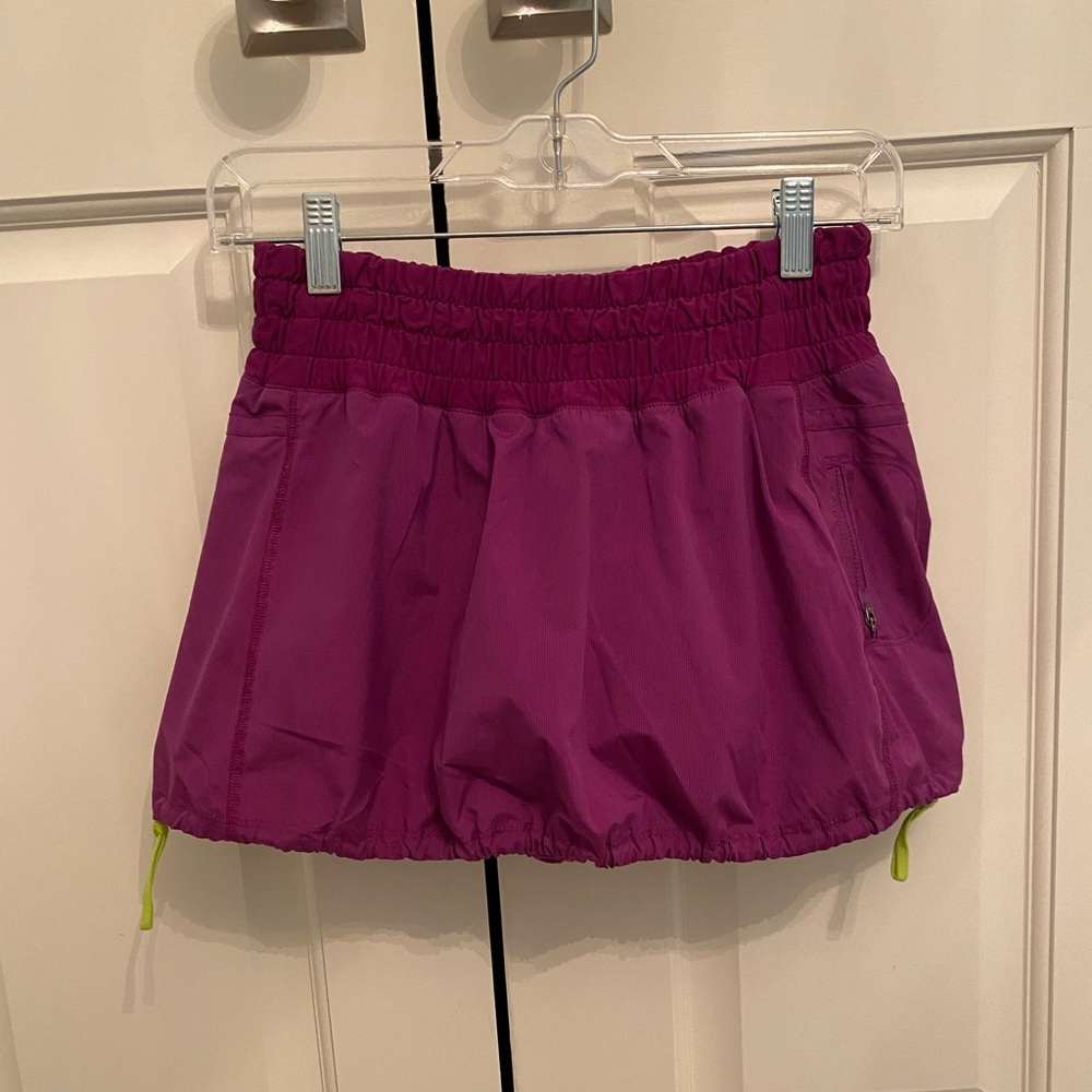 Lululemon vintage bubble mini tennis skort magenta